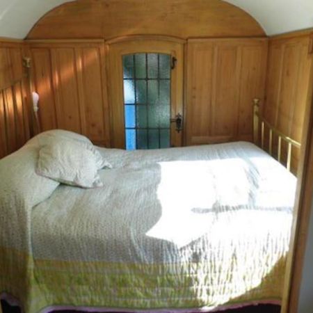 Luxurious 1930S Showman'S Wagon Хитфилд Экстерьер фото